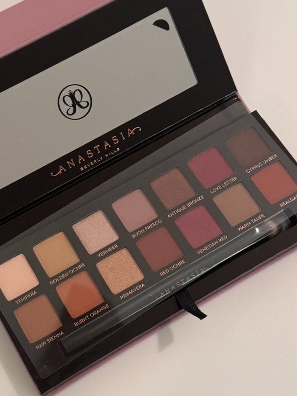 Anastasia Beverly Hills Modern Renaissance Eyeshadow Palette